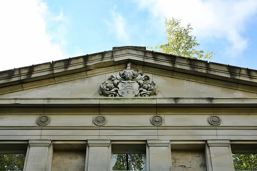 105 | 2020 | Sassnitz | Schloss Dwasieden | © carsten riede fotografie