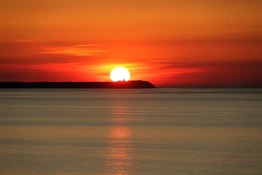 023 | 2021 | Lohme | Sonnenuntergang am Kap Arkona | 2021-06-09 – 21:35 | T minus 6 Minuten | © carsten riede fotografie