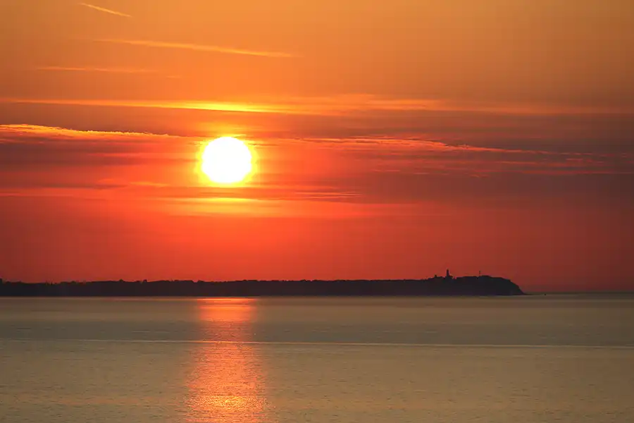 030 | 2021 | Lohme | Sonnenuntergang am Kap Arkona | 2021-06-10 – 21:24 | T minus 18 Minuten | © carsten riede fotografie