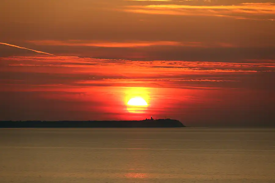033 | 2021 | Lohme | Sonnenuntergang am Kap Arkona | 2021-06-10 – 21:34 | T minus 8 Minuten | © carsten riede fotografie