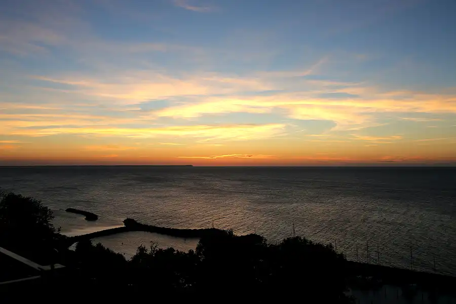 084 | 2021 | Lohme | Sonnenuntergang am Kap Arkona | 2021-06-16 – 21:57 | T plus 11 Minuten | © carsten riede fotografie