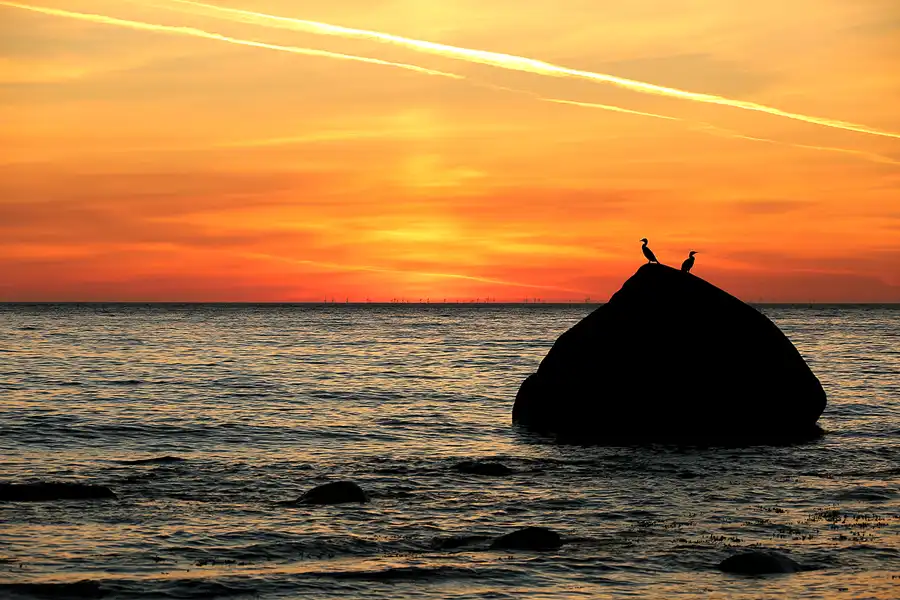 086 | 2021 | Lohme | Sonnenaufgang am Schwanenstein | 2021-06-17 – 04:23 | T minus 3 Minuten | © carsten riede fotografie