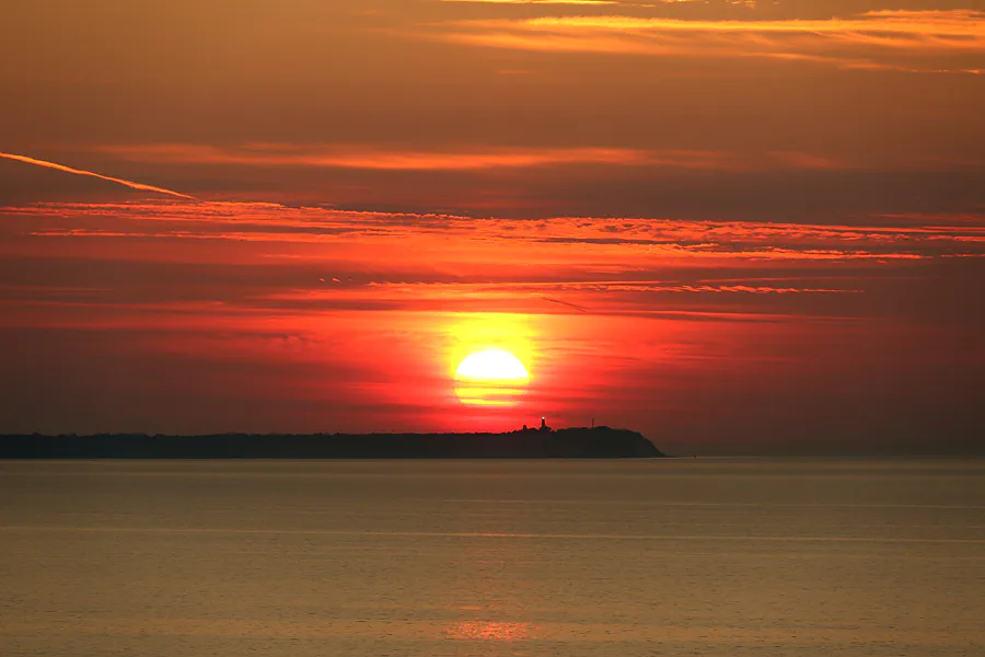 033 | 2021 | Lohme | Sonnenuntergang am Kap Arkona | 2021-06-10 – 21:34 | T minus 8 Minuten | © carsten riede fotografie