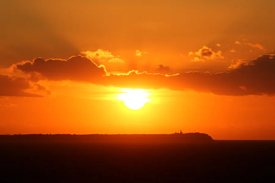 047 | 2021 | Lohme | Sonnenuntergang am Kap Arkona | 2021-06-12 – 21:30 | T minus 14 Minuten | © carsten riede fotografie