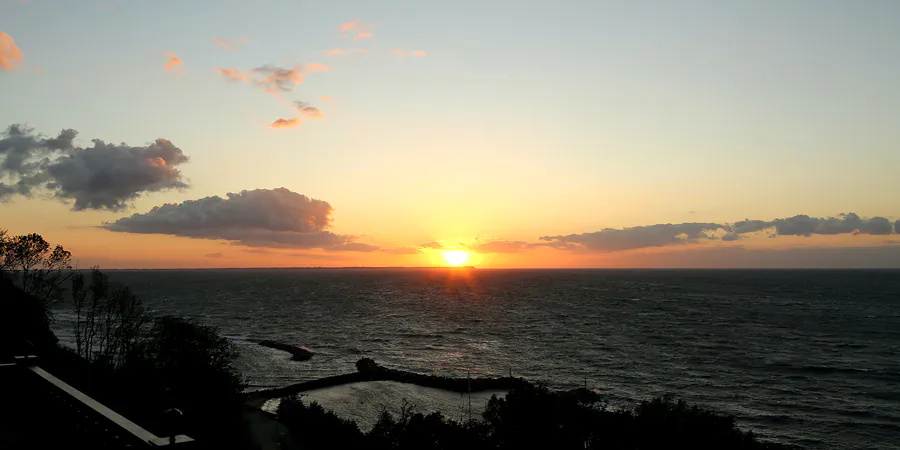 048 | 2021 | Lohme | Sonnenuntergang am Kap Arkona | 2021-06-12 – 21:32 | T minus 12 Minuten | © carsten riede fotografie