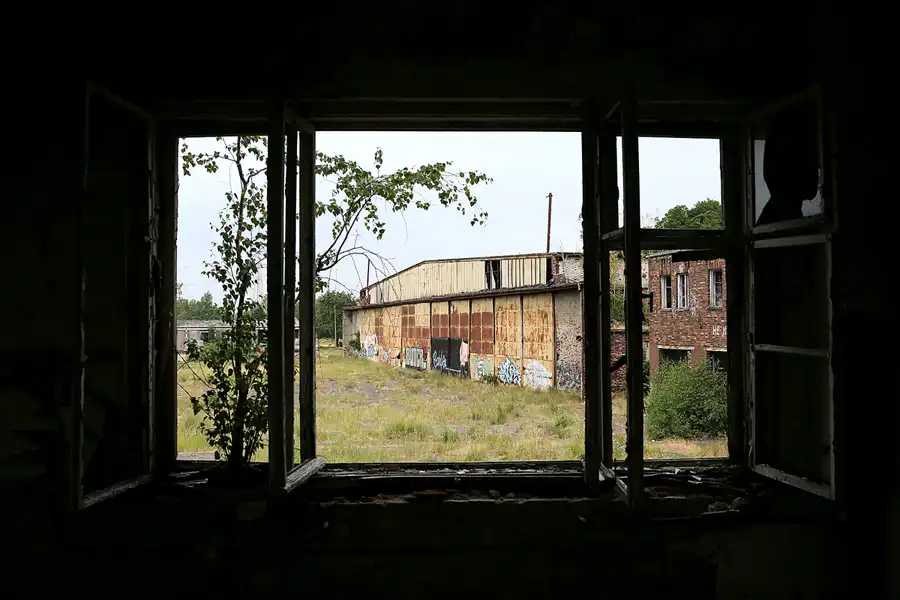 001 | 2021 | Schönwalde | Flugplatz Schönwalde | © carsten riede fotografie