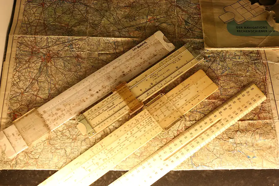 044 | 2021 | Neuhardenberg | Flugplatz EDON | © carsten riede fotografie