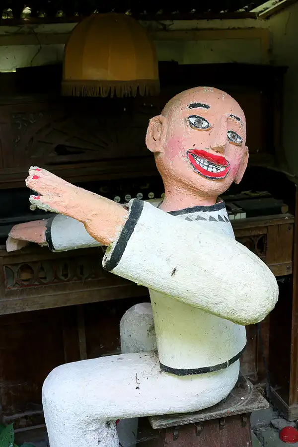 005 | 2021 | Milda – OT Plinz | Skulpturengarten | © carsten riede fotografie