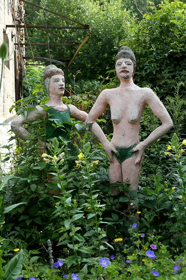 015 | 2021 | Milda – OT Plinz | Skulpturengarten | © carsten riede fotografie