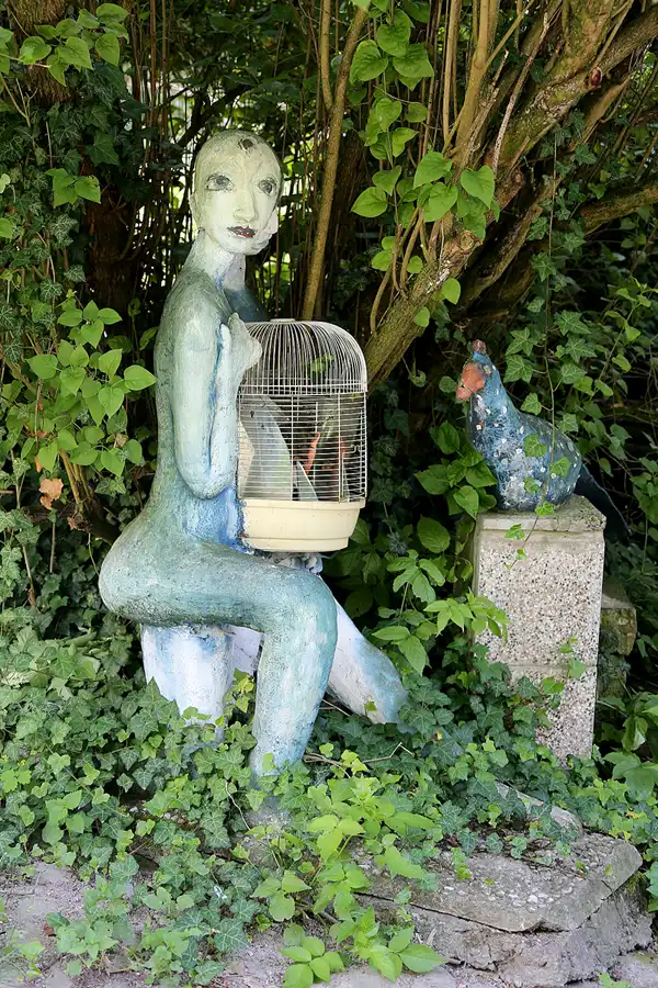 018 | 2021 | Milda – OT Plinz | Skulpturengarten | © carsten riede fotografie