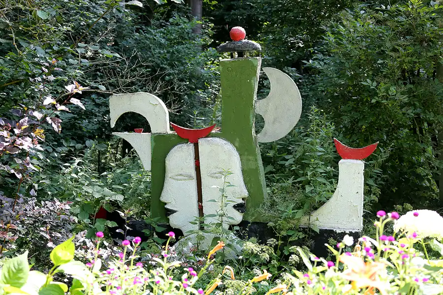 084 | 2021 | Milda – OT Plinz | Skulpturengarten | © carsten riede fotografie