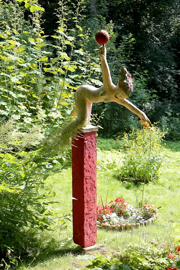 107 | 2021 | Milda – OT Plinz | Skulpturengarten | © carsten riede fotografie