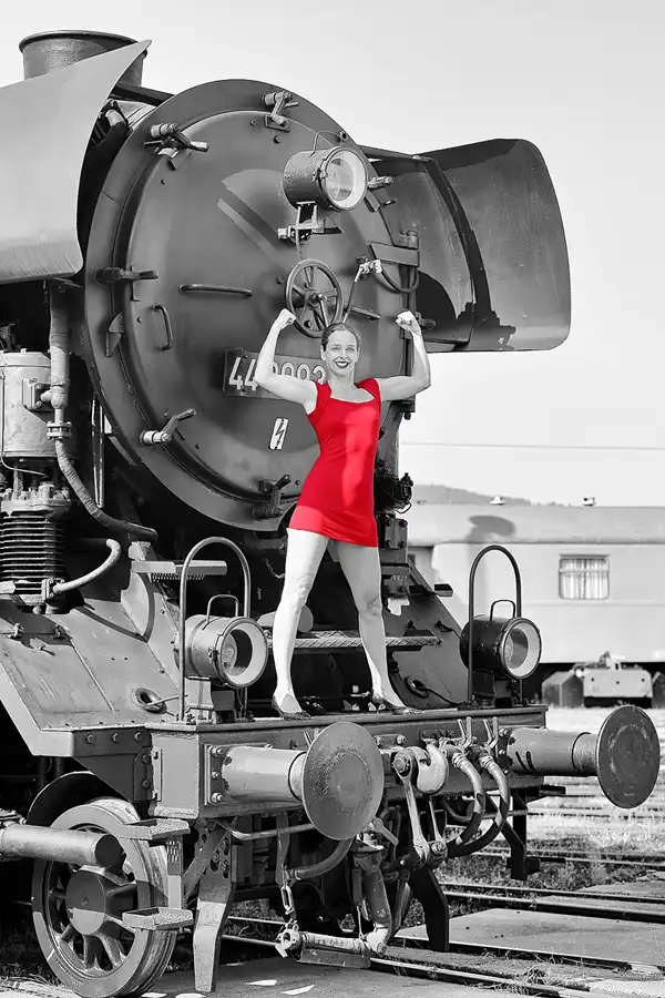 028 | 2021 | Arnstadt | Bahnbetriebswerk Arnstadt – Model Nadine L'Adorée | © carsten riede fotografie