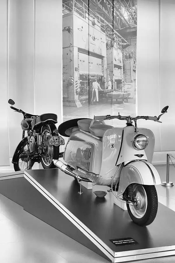 035 | 2021 | Eisenach | Automobile Welt | © carsten riede fotografie