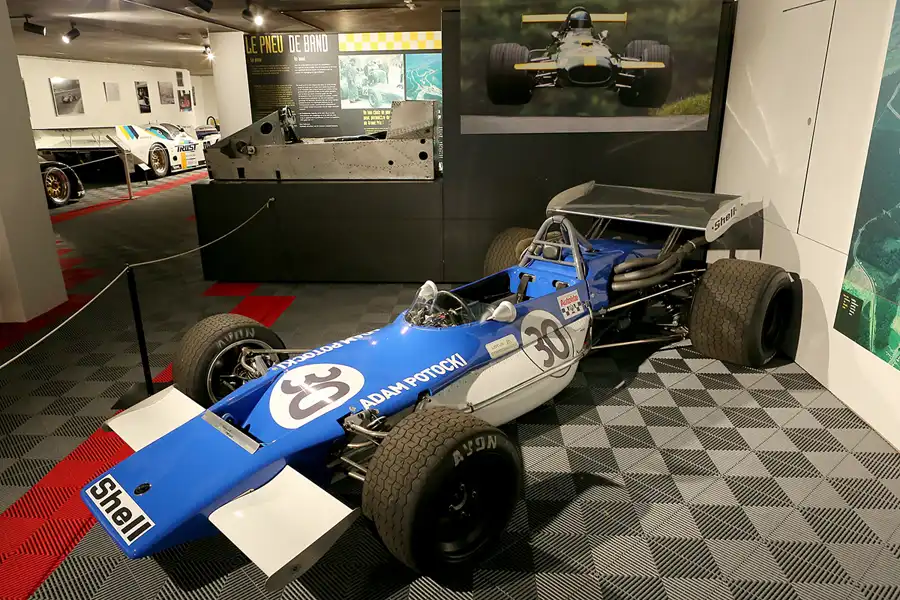 058 | 2021 | Stavelot | Abbaye De Stavelot – Musee Du Circuit De Spa-Francorchamps | © carsten riede fotografie