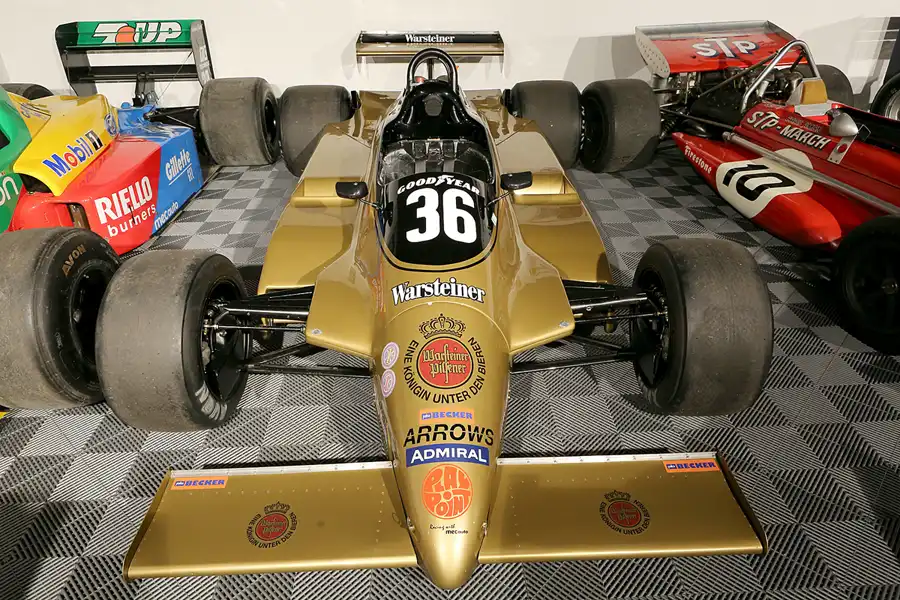 067 | 2021 | Stavelot | Abbaye De Stavelot – Musee Du Circuit De Spa-Francorchamps – Arrows-Ford Cosworth A3 | © carsten riede fotografie