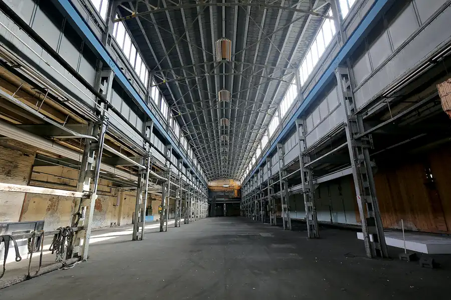 094 | 2021 | VEB Drehmaschinenwerk Leipzig – Wilhelm von Pittler AG | © carsten riede fotografie