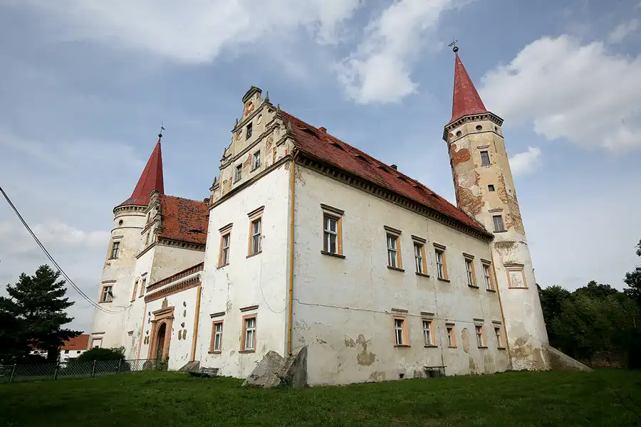 046 | 2021 | Piotrowice Swidnickie (Peterwitz) | Zamek w Piotrowicach Swidnickich (Schloss Peterwitz) | © carsten riede fotografie
