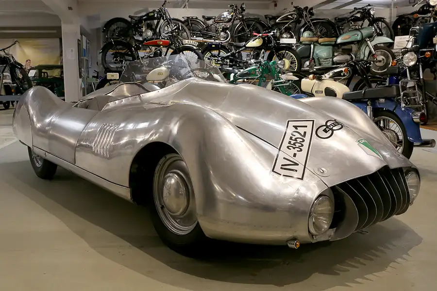 001 | 2021 | Chemnitz | Museum für Sächsische Fahrzeuge | © carsten riede fotografie