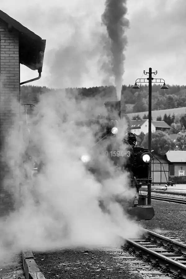 113 | 2021 | Steinbach bei Jöhstadt | Bahnhof – Pressnitztalbahn | © carsten riede fotografie