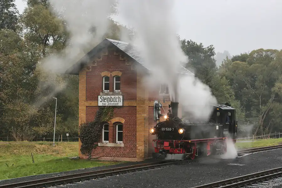 129 | 2021 | Steinbach bei Jöhstadt | Bahnhof – Pressnitztalbahn | © carsten riede fotografie