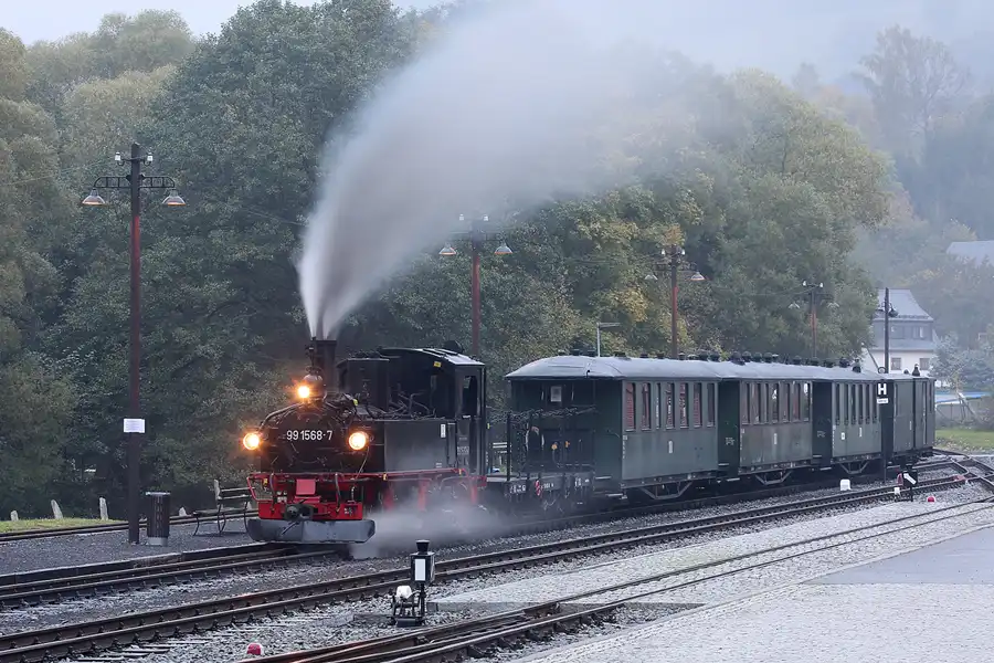 135 | 2021 | Steinbach bei Jöhstadt | Bahnhof – Pressnitztalbahn | © carsten riede fotografie