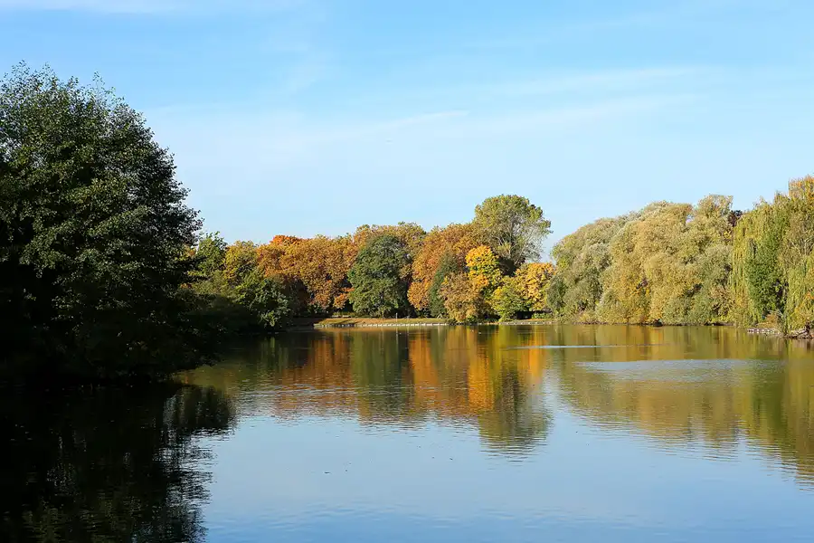 028 | 2021 | Berlin | Obersee-Orankesee-Park | © carsten riede fotografie