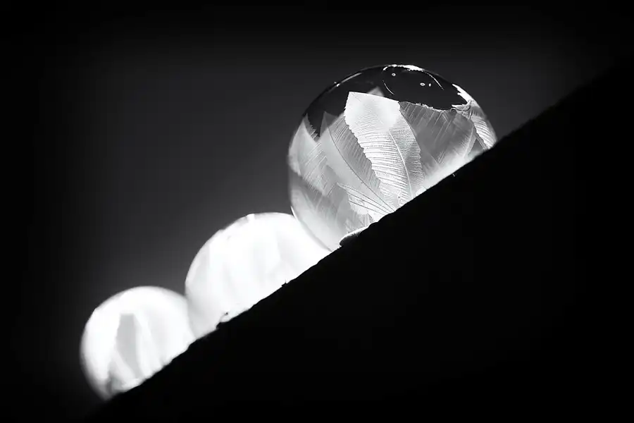 015 | 2021 | Berlin | Frozen Bubbles – Gefrorene Seifenblasen | © carsten riede fotografie