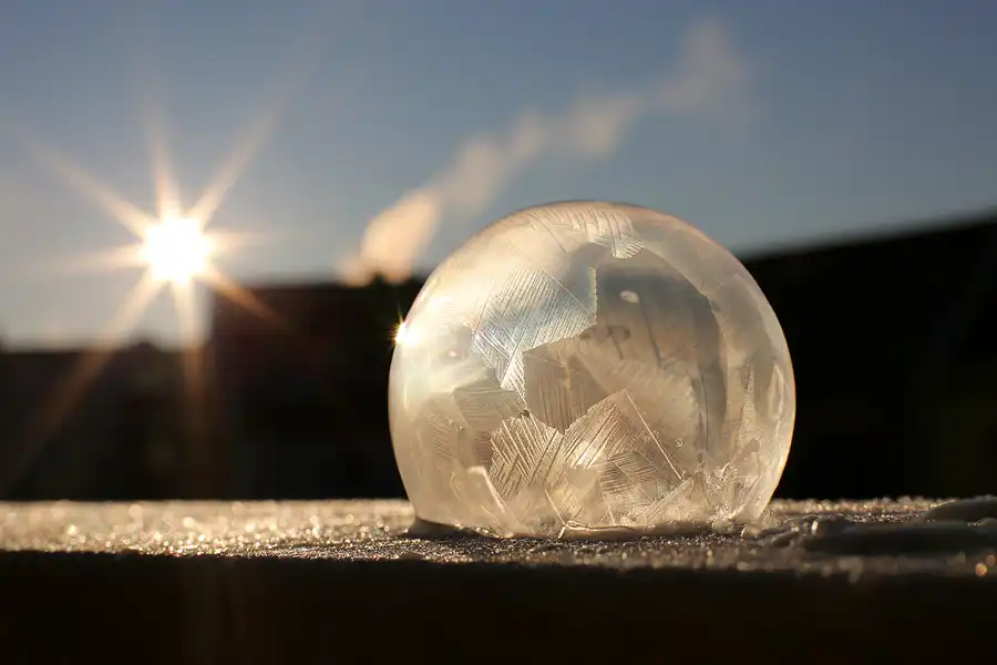 032 | 2021 | Berlin | Frozen Bubbles – Gefrorene Seifenblasen | © carsten riede fotografie