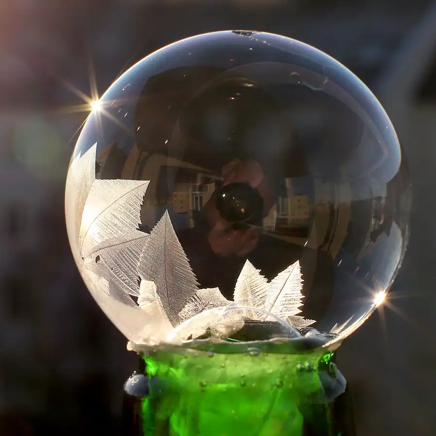 047 | 2021 | Berlin | Frozen Bubbles – Gefrorene Seifenblasen | © carsten riede fotografie