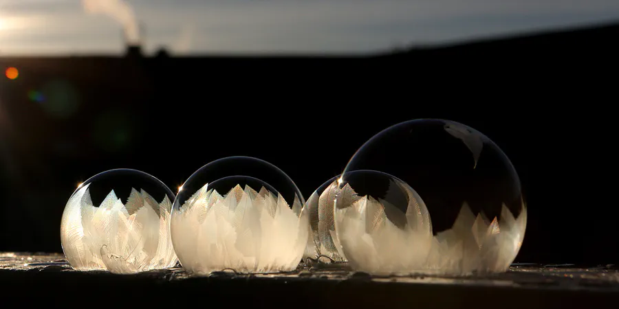 010 | 2021 | Berlin | Frozen Bubbles – Gefrorene Seifenblasen | © carsten riede fotografie