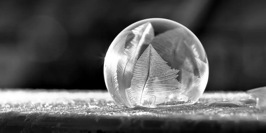 025 | 2021 | Berlin | Frozen Bubbles – Gefrorene Seifenblasen | © carsten riede fotografie