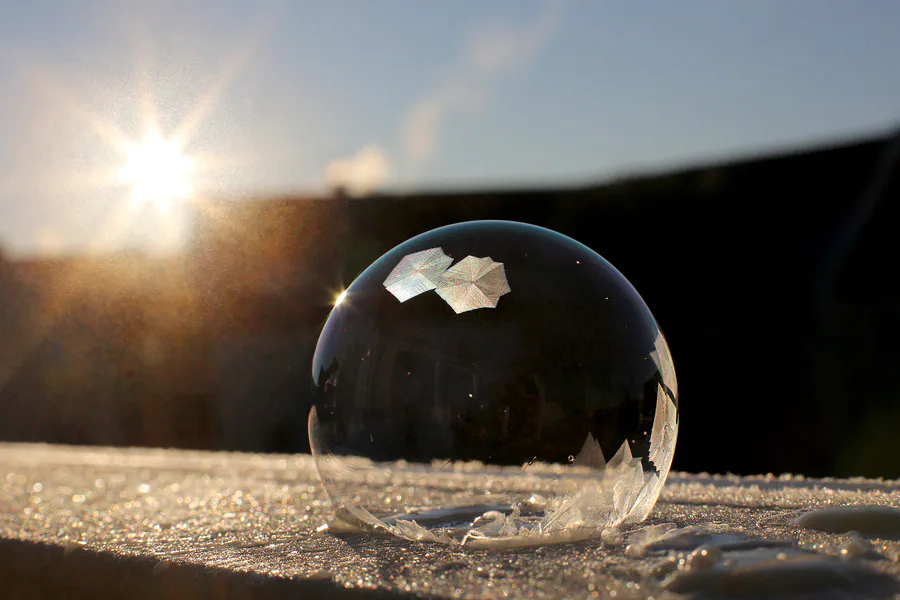 030 | 2021 | Berlin | Frozen Bubbles – Gefrorene Seifenblasen | © carsten riede fotografie
