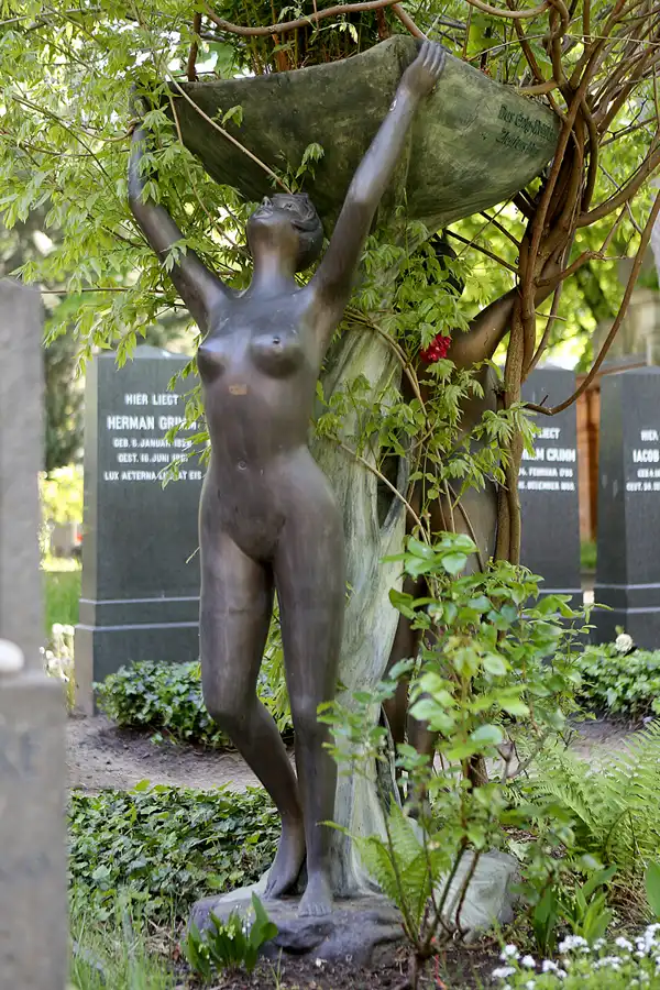 032 | 2022 | Berlin | Alter St.-Matthäus-Kirchhof | © carsten riede fotografie