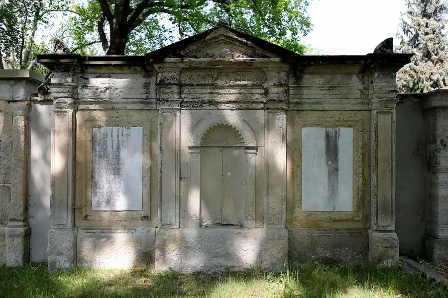010 | 2022 | Dresden | Alter Annenfriedhof | © carsten riede fotografie