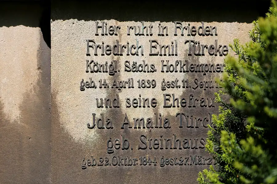 017 | 2022 | Dresden | Alter Annenfriedhof | © carsten riede fotografie