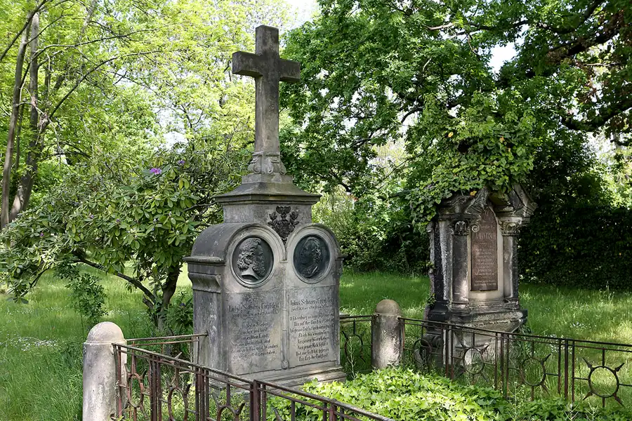 026 | 2022 | Dresden | Alter Annenfriedhof | © carsten riede fotografie