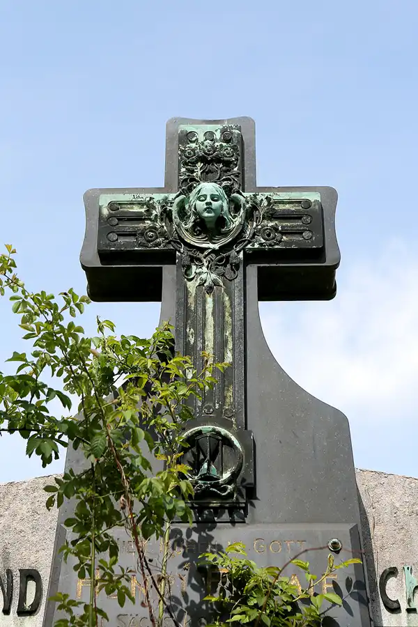 051 | 2022 | Dresden | Alter Annenfriedhof | © carsten riede fotografie