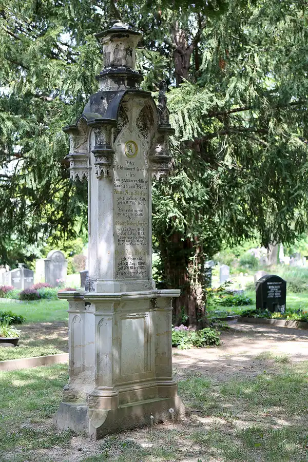077 | 2022 | Dresden | Alter Annenfriedhof | © carsten riede fotografie