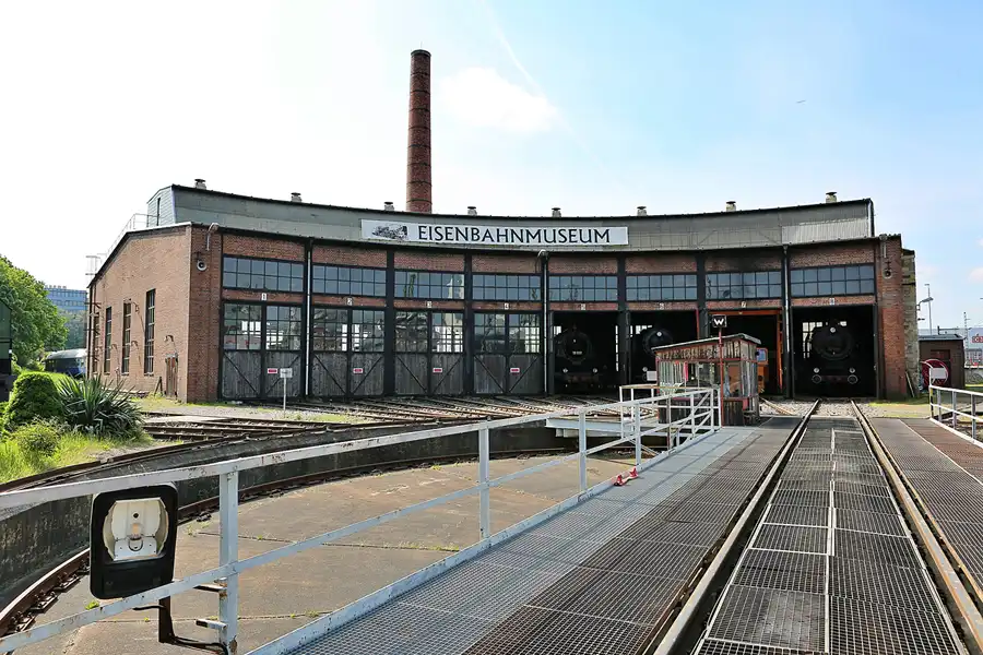 001 | 2022 | Dresden | Bahnbetriebswerk Dresden-Altstadt | © carsten riede fotografie