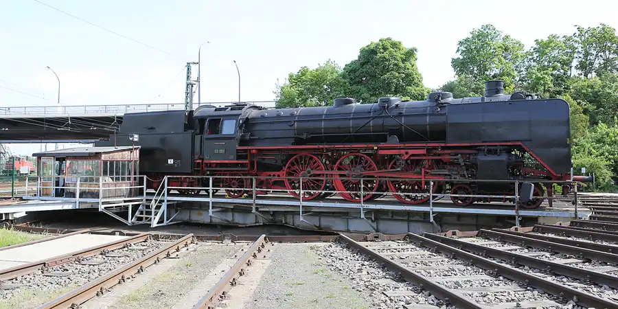 005 | 2022 | Dresden | Bahnbetriebswerk Dresden-Altstadt | © carsten riede fotografie