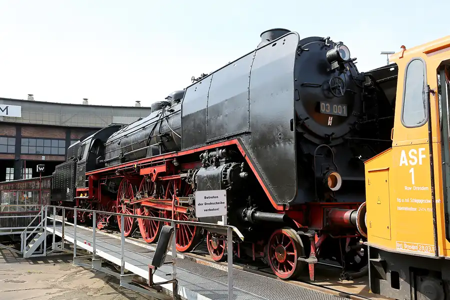 010 | 2022 | Dresden | Bahnbetriebswerk Dresden-Altstadt | © carsten riede fotografie