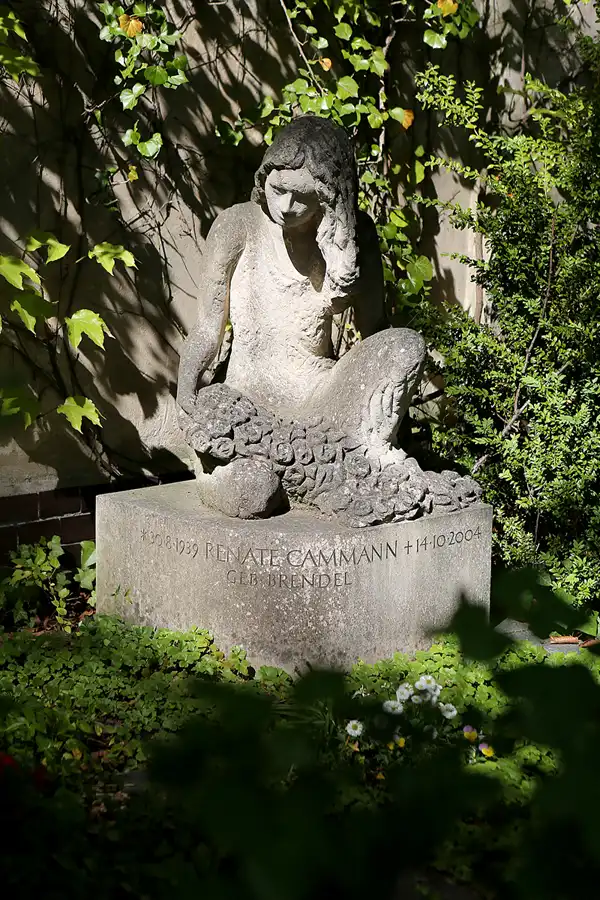 057 | 2022 | Berlin | Friedhof Schöneberg III Stubenrauchstrasse | © carsten riede fotografie