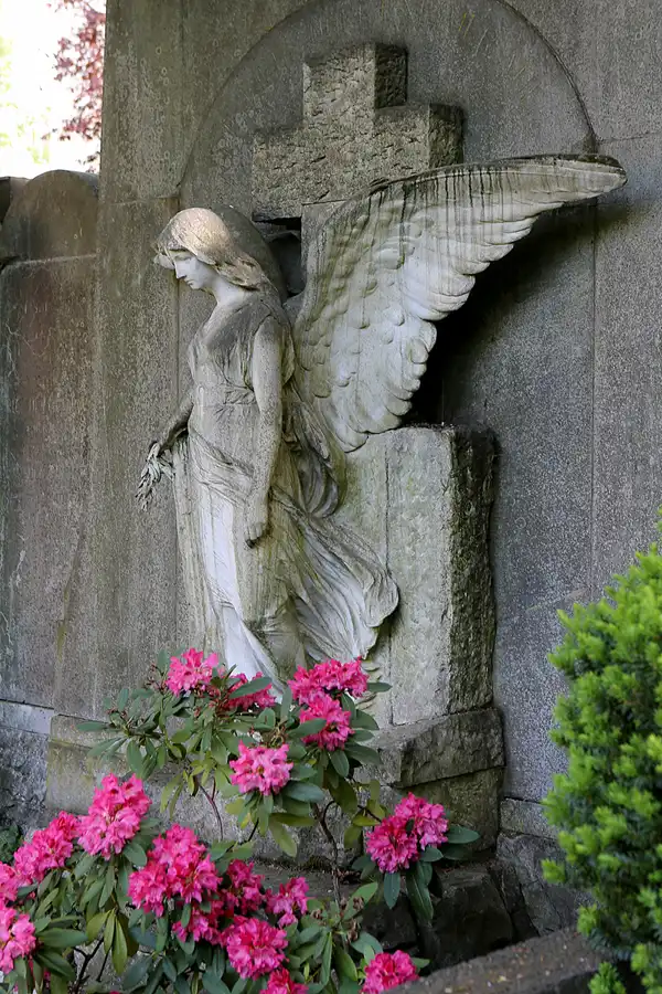 064 | 2022 | Berlin | Friedhof Schöneberg III Stubenrauchstrasse | © carsten riede fotografie