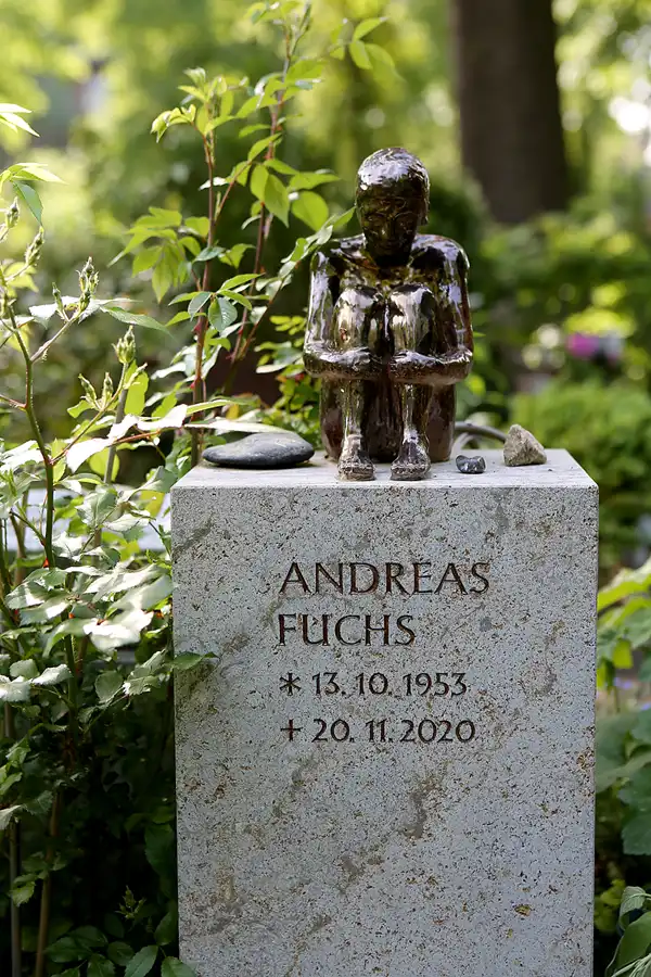 072 | 2022 | Berlin | Friedhof Schöneberg III Stubenrauchstrasse | © carsten riede fotografie