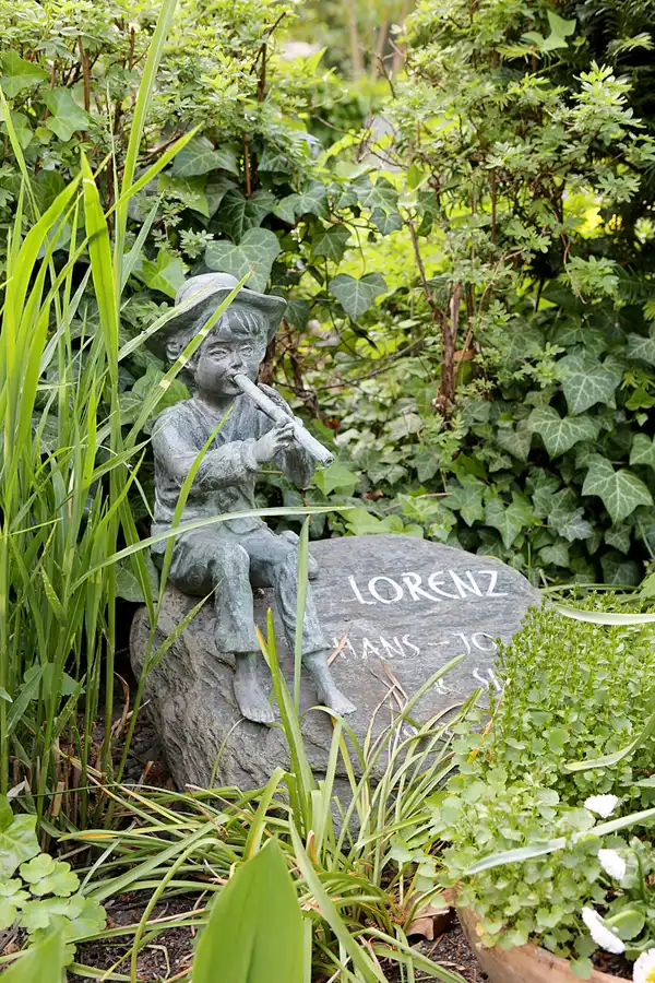 075 | 2022 | Berlin | Friedhof Schöneberg III Stubenrauchstrasse | © carsten riede fotografie