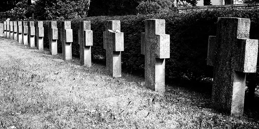 081 | 2022 | Berlin | Friedhof Schöneberg III Stubenrauchstrasse | © carsten riede fotografie