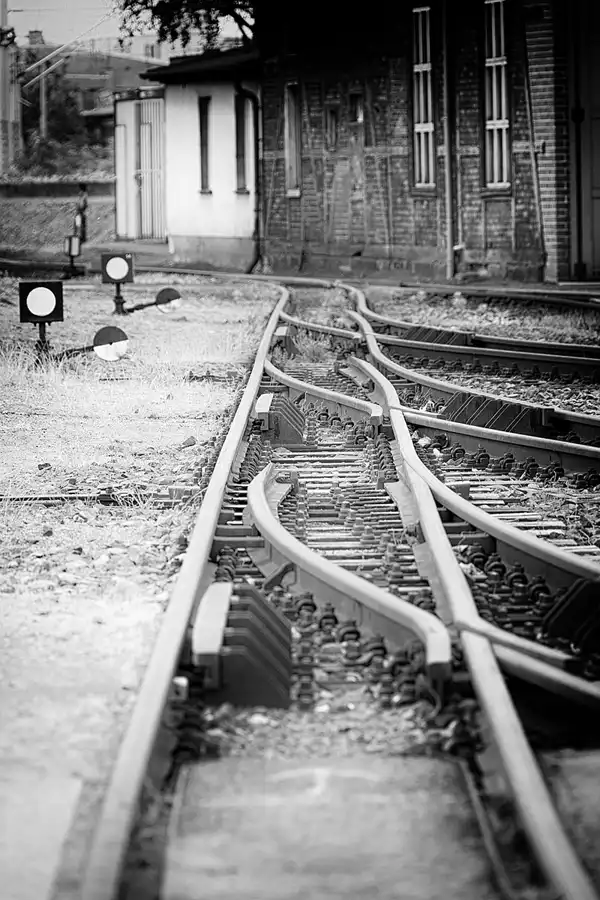 023 | 2022 | Radebeul Ost | Bahnhof – Lössnitzgrundbahn | © carsten riede fotografie