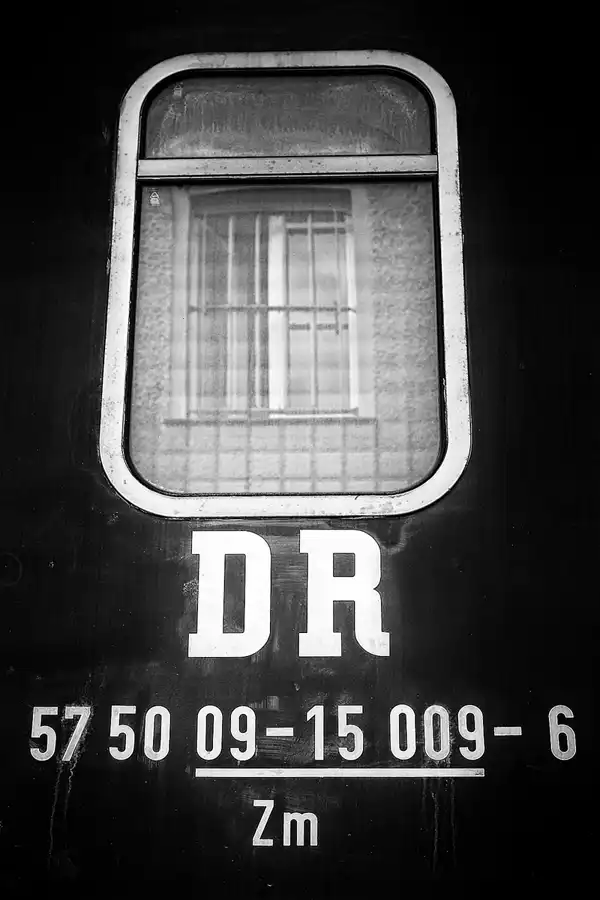 003 | 2022 | Berlin | Untersuchungshaftanstalt des Ministeriums für Staatssicherheit der DDR (MfS) Hohenschönhausen – Gefangenensammeltransportwagen (GSTW) – Grotewohl-Express | © carsten riede fotografie