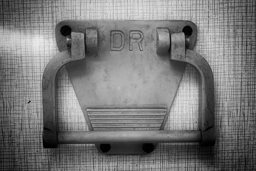 023 | 2022 | Berlin | Untersuchungshaftanstalt des Ministeriums für Staatssicherheit der DDR (MfS) Hohenschönhausen – Gefangenensammeltransportwagen (GSTW) – Grotewohl-Express | © carsten riede fotografie